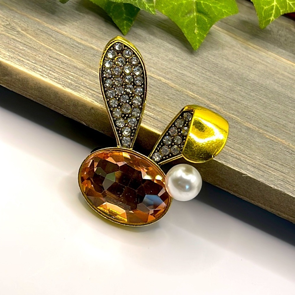🌻 Vintage Peach Rhinestone Rabbit Ear Brooches - Picture 3 of 8
